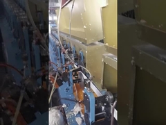 熱絶縁PUはローラー シャッター機械ドアおよび窓の作成泡立つ