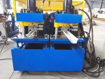 5000kg 容量 ストッドとトラック ロール 形作機 12-15m/min 形作