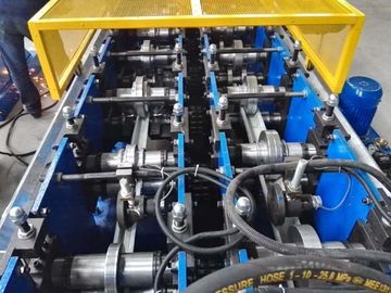 PLC制御スタッドおよび機械5.5kw主要なモーター力を形作るトラック ロール